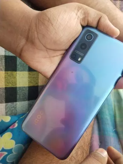 iQOO Z3 - Refurbished